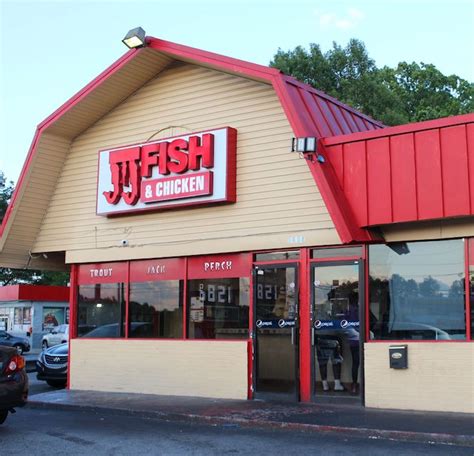 JJ&39;s Fish & Chicken in Bellwood is a well-rated seafood restaurant that offers budget-friendly options. . Jj fish and chicken near me